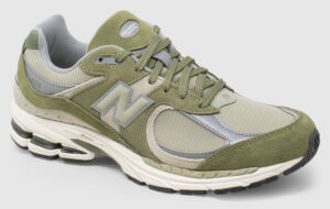 New Balance U2002  - dark olivine